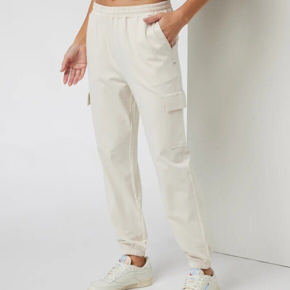 Vuori Pants - Vuori Boyfriend Cargo Jogger, Women's DreamKnit™ Joggers, XXL, Milkweed Hthr